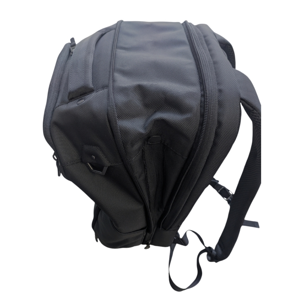 Solgaard Black Venture Backpack - image 6